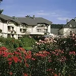 尼尔斯公园酒店 4* 特里尔