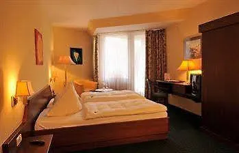 Hotell Nells Park 4*