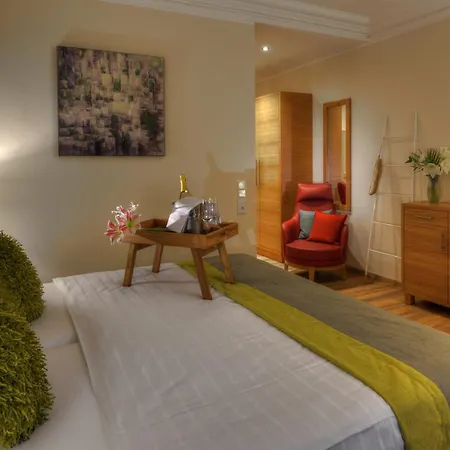 Otel Nells Park 4*