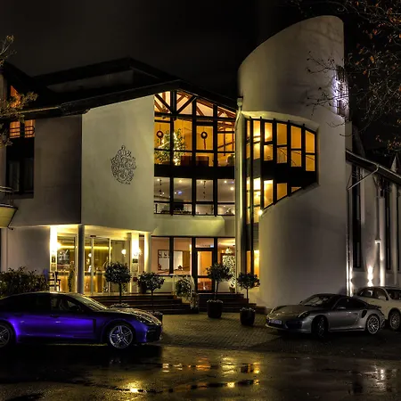 Отель Nells Park Трир