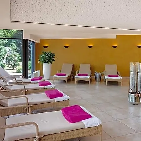 Hotel Nells Park 4*