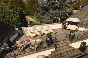 מלון Nells Park 4*