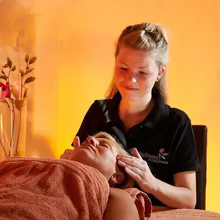 Nells Park Отель Трир